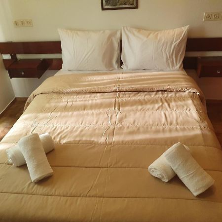 Hotel Residencial Campo-Mar By Umbral Portimão Exteriér fotografie A bed with a duvet